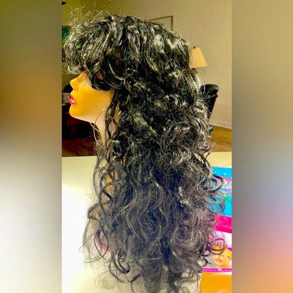 HAIR and Lots of it! 22-25” long when hanging, loose curls, jet black - Picture 3 of 10